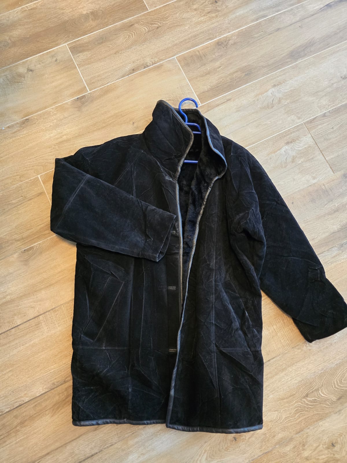 Abrigo Cuero Negro Shearling Maxi